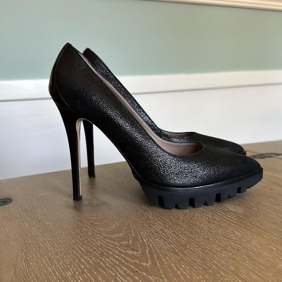 Donald J Pliner Endiva Italy 8.5 lug sole pointed toe leather high heel pumps - Picture 5 of 12